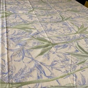 Yves Delorme table cloth
